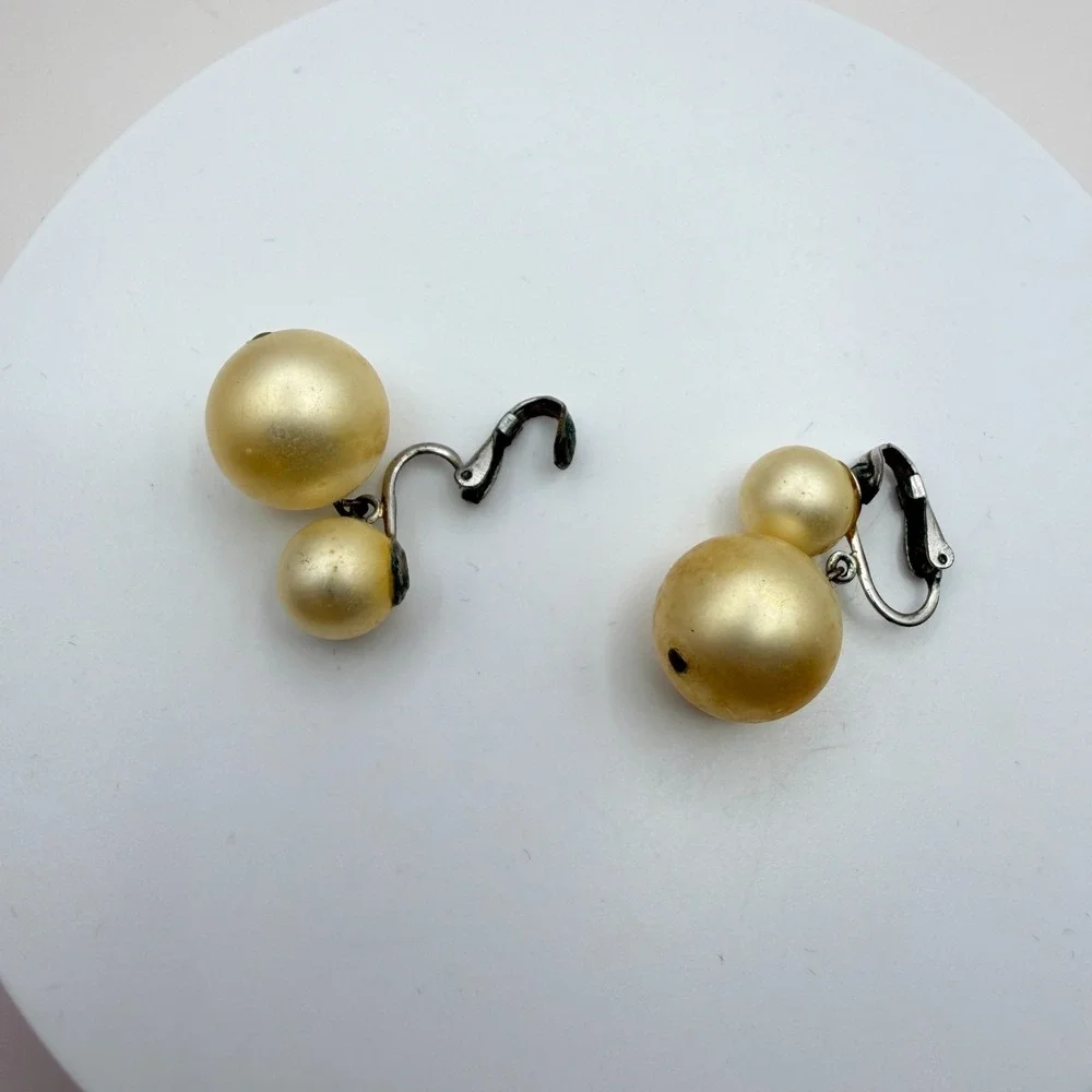Vintage 90s Silver Tone Double Cream Faux Pearl Earrings Women's Classic Jewelry